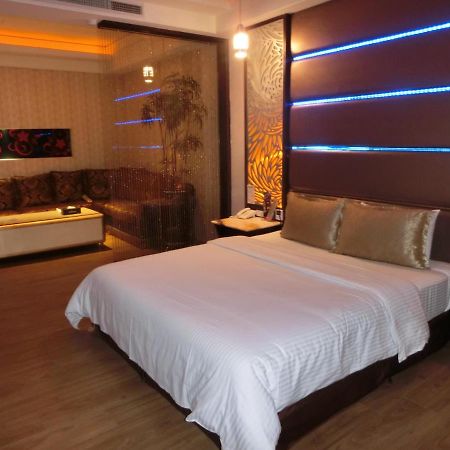 Blue Sky Motel Guishan Εξωτερικό φωτογραφία