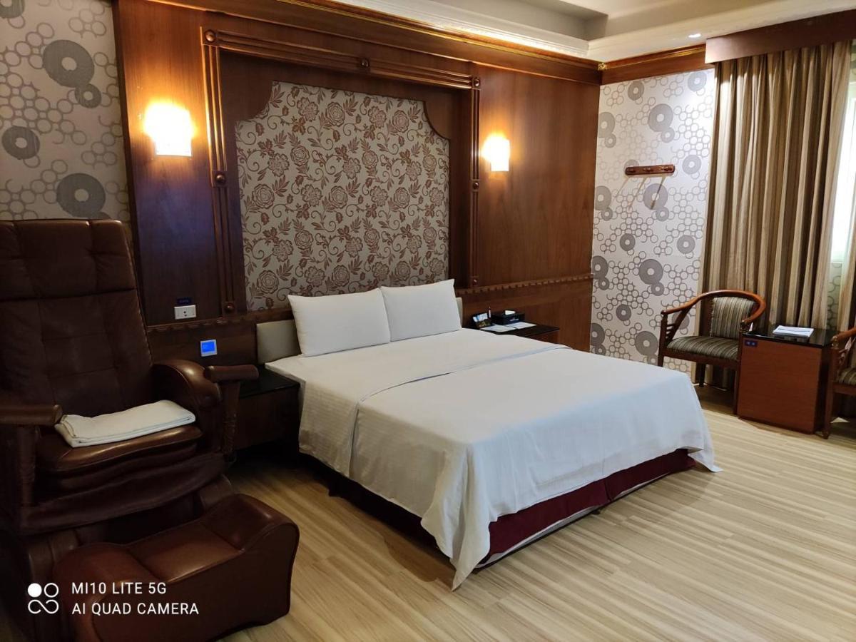 Blue Sky Motel Guishan Εξωτερικό φωτογραφία