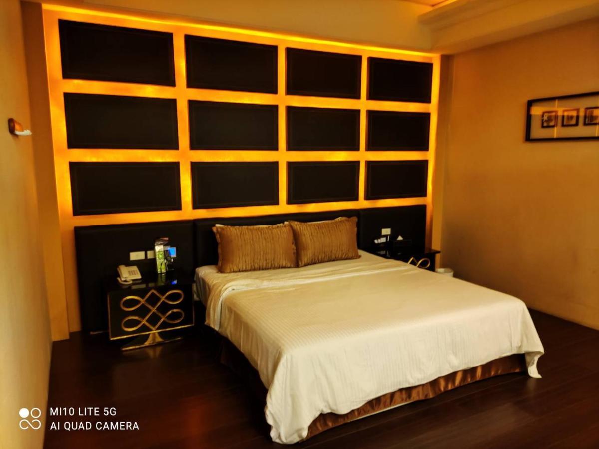 Blue Sky Motel Guishan Εξωτερικό φωτογραφία