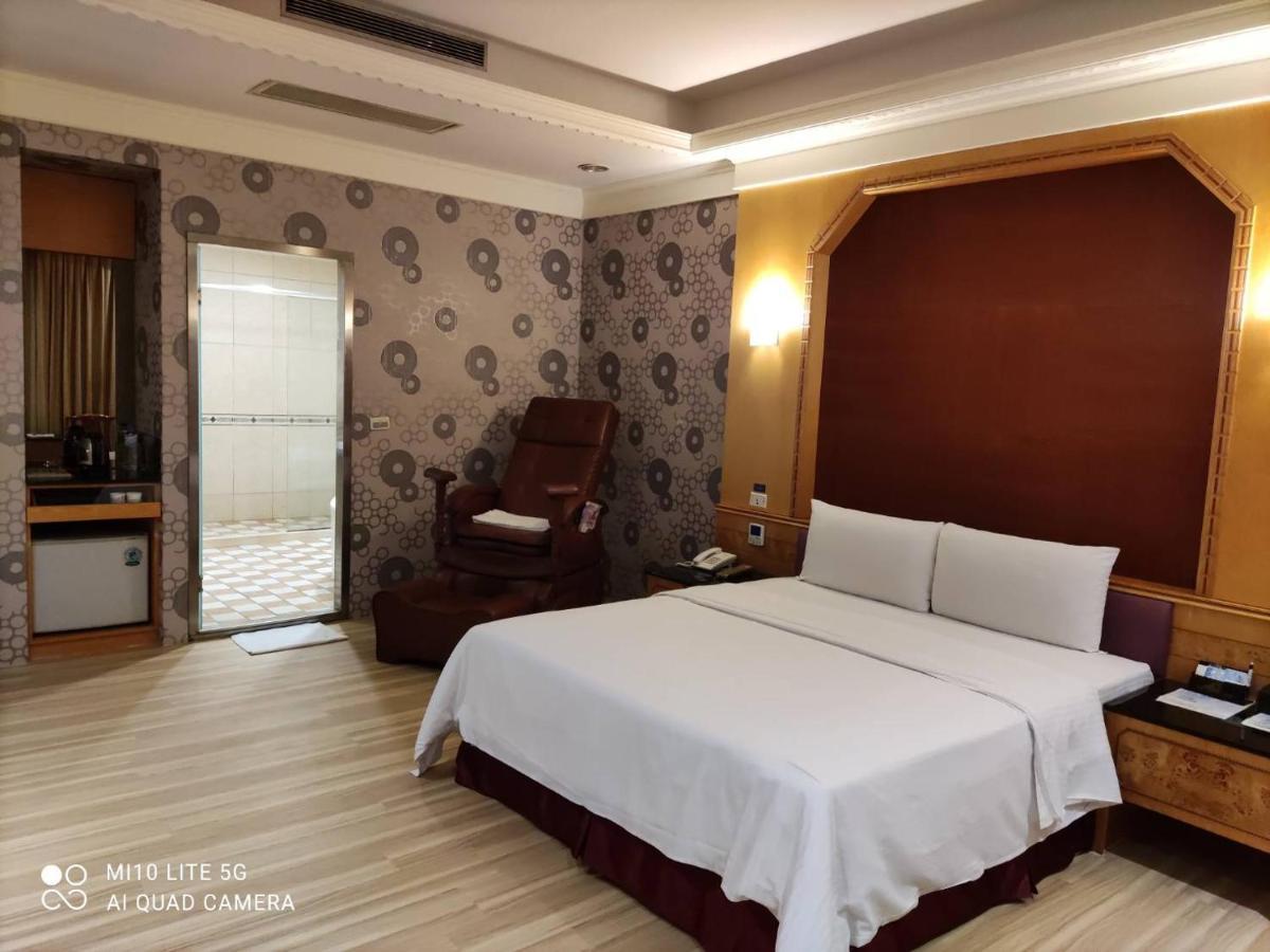 Blue Sky Motel Guishan Εξωτερικό φωτογραφία