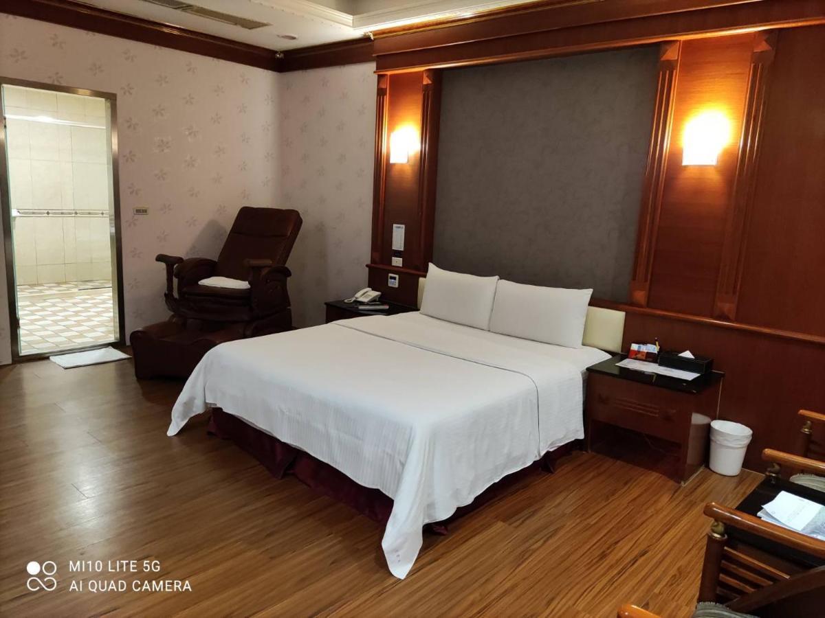 Blue Sky Motel Guishan Εξωτερικό φωτογραφία