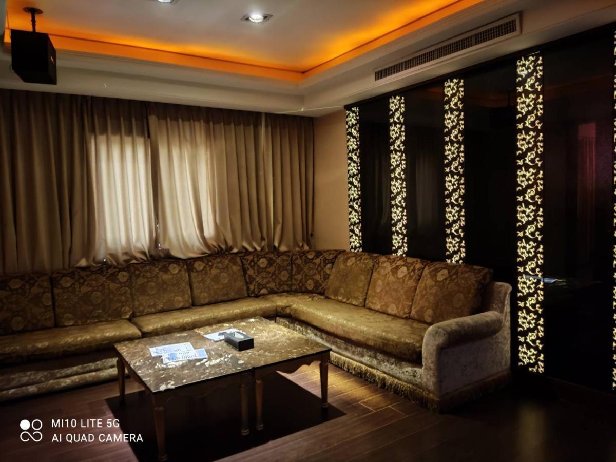 Blue Sky Motel Guishan Εξωτερικό φωτογραφία