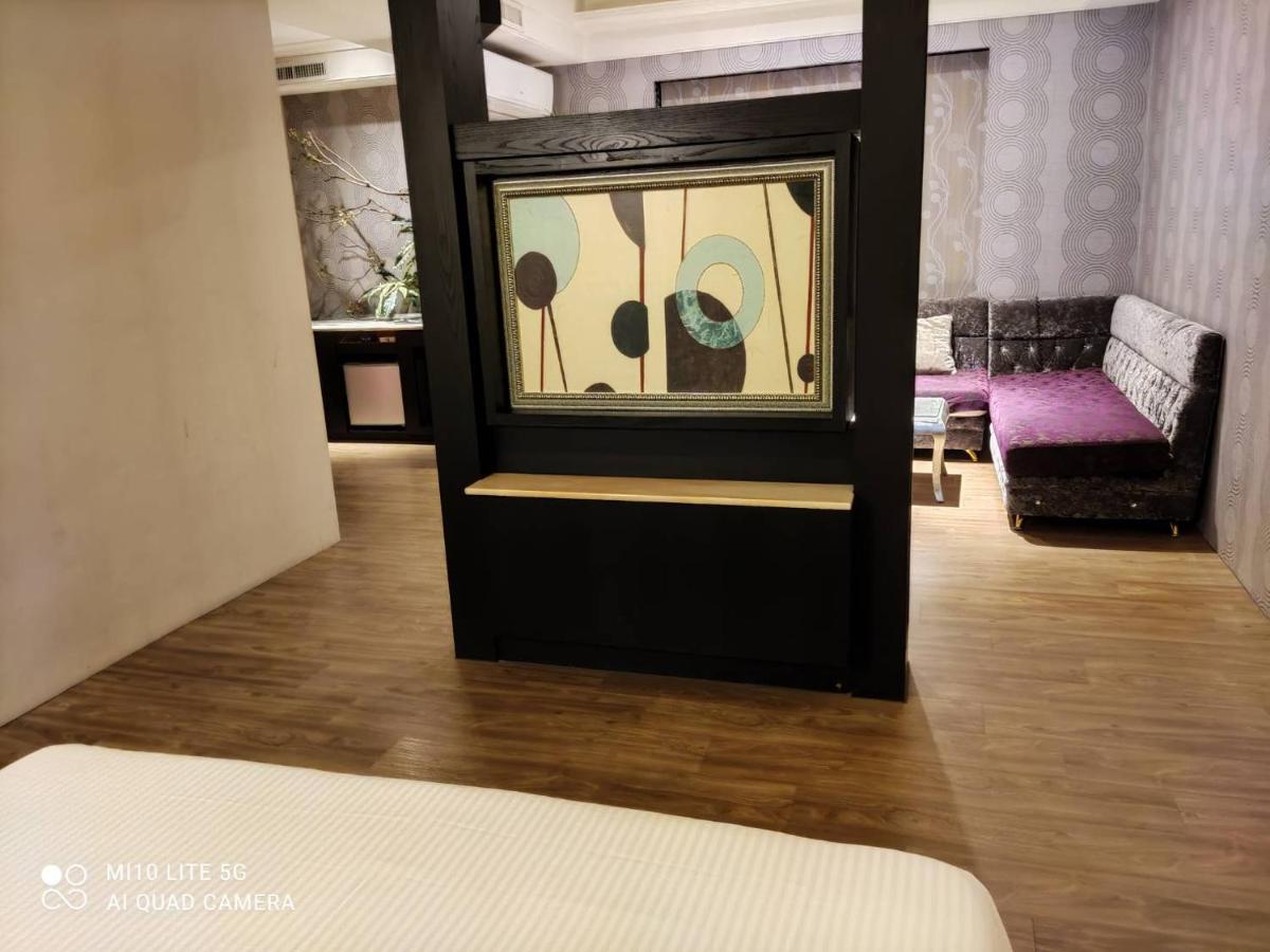 Blue Sky Motel Guishan Εξωτερικό φωτογραφία