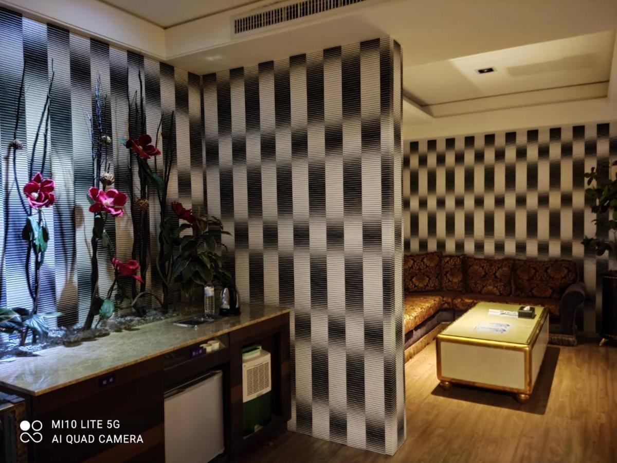 Blue Sky Motel Guishan Εξωτερικό φωτογραφία